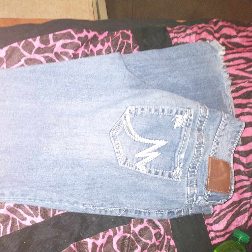 Maurices jeans